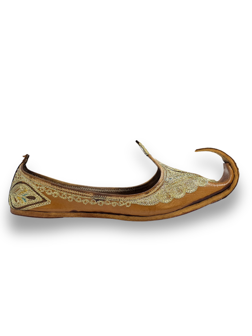 Shahzadi Zari Handcrafted Brown Jutti