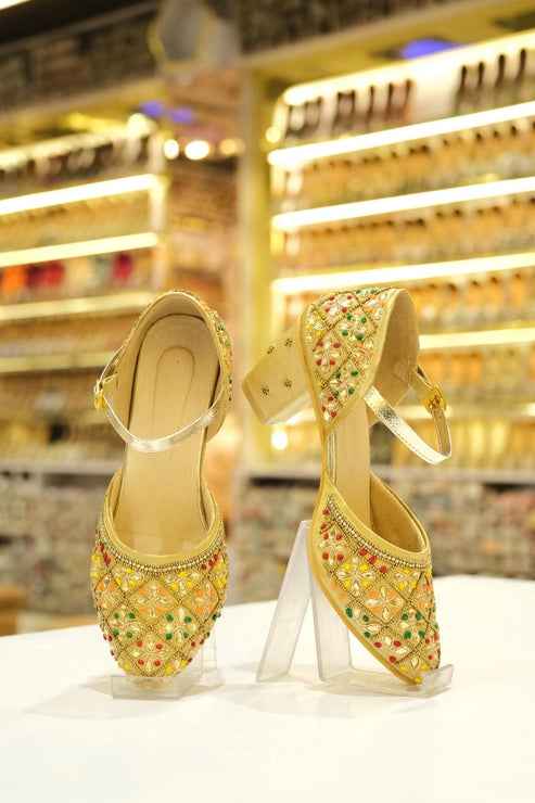 HEELS