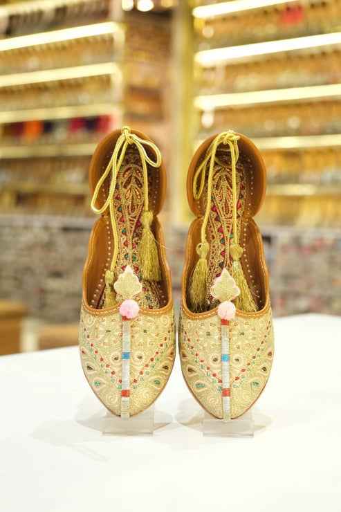 Rajkumari Tassel Tie Bridal Jutti
