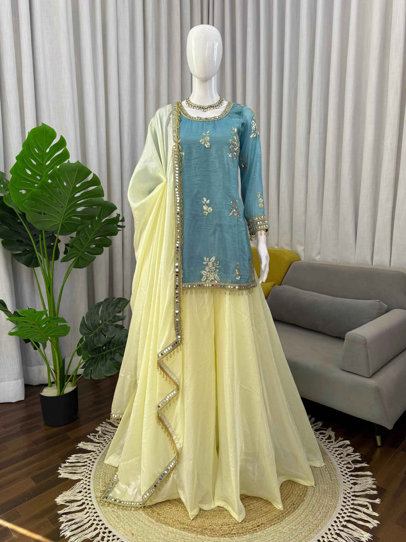 Noor-e-Aab Fendy Silk Mirror Set
