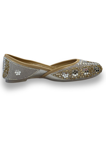 Ivory Gold Crystal Embellished Heritage Jutti