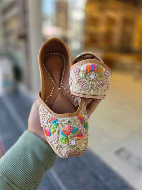Rangmor Festive Embroidered Jutti