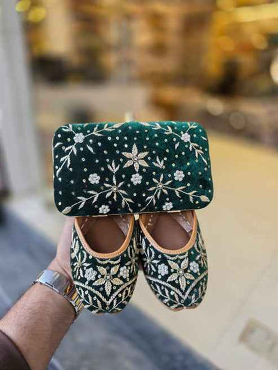 Zareen Emerald Embroidered Jutti & Clutch Set