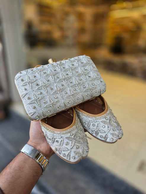 Noorika Ivory Embroidered Clutch & Jutti Set