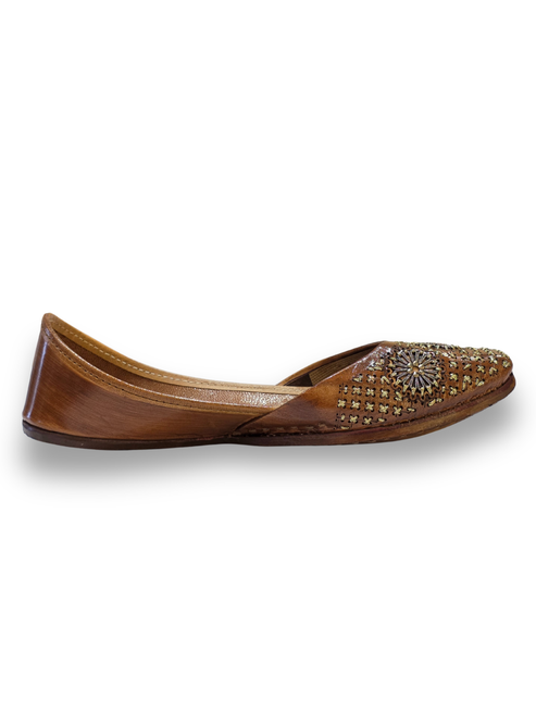Zari Grid Handcrafted Brown Jutti
